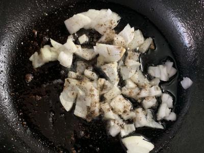 Grikių dribsniai su daržovėmis ir šprotų Žingsnis 2