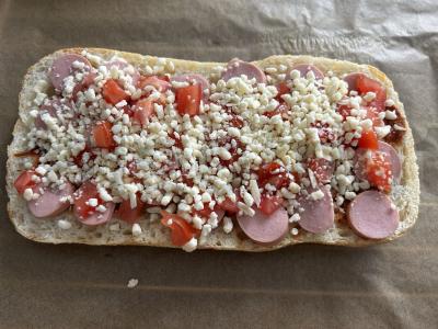 Pica ant ciabatta su dešrelėmis ir sacebeli padažu Žingsnis 6