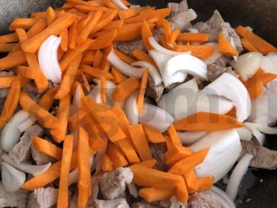 Mėsos padažas su daržovėmis Žingsnis 11