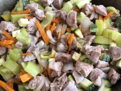 Mėsos padažas su daržovėmis Žingsnis 12