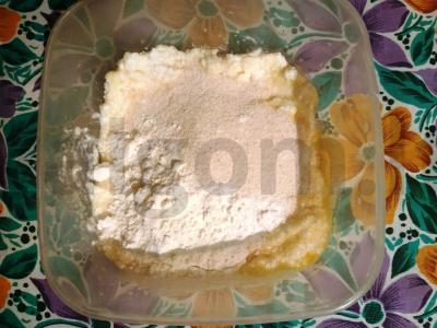 Varškėčiai su manų kruopomis Žingsnis 2