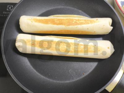 Rulėliai su varške kvietinėje tortilijoje Žingsnis 6