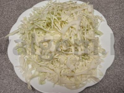 Borsčas su konservuotomis pupelėmis ir virtomis burokėliais Žingsnis 2