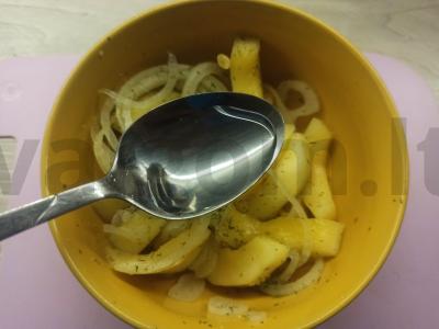 Marinuoti cukinijos su svogūnais užkandžiai Žingsnis 5