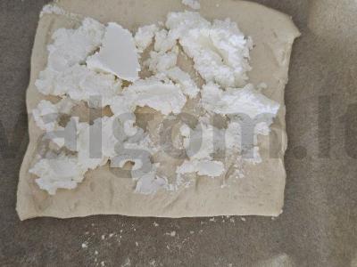 Namų sluoksniuota tešla su biogurtu ir gervuogėmis Žingsnis 3