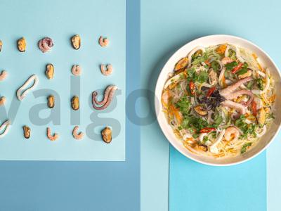 Funchosa su jūros kokteiliu pagrindine nuotrauka