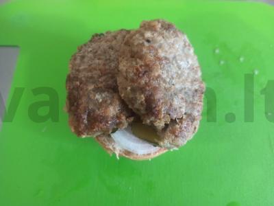 Sultingas burgeris su namine kotletu Žingsnis 5