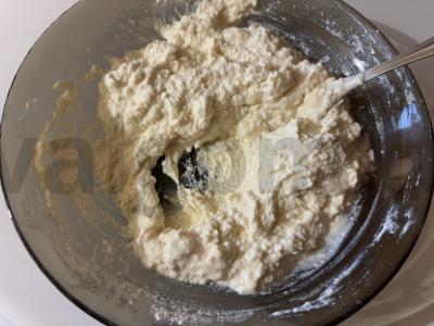 Varškės blynai be cukraus Žingsnis 5