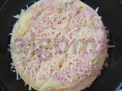 Varškės omletas su kumpiu ir sūriu ant tortilijos Žingsnis 6