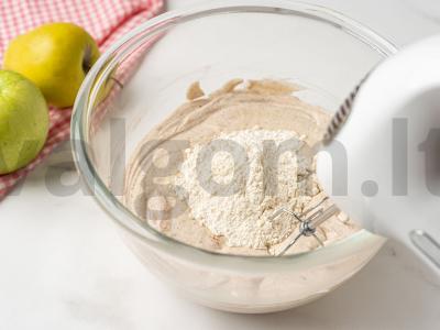 Obuolių sūrio pyragas Žingsnis 5