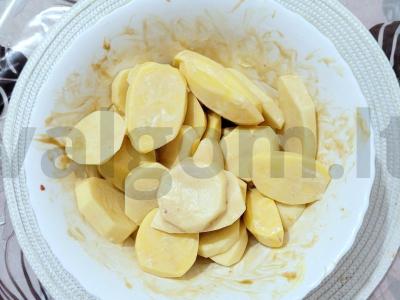 Vištienos šlaunelės su bulvėmis sojos padaže su terijaki Žingsnis 2