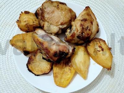 Vištienos šlaunelės su bulvėmis sojos padaže su terijaki pagrindine nuotrauka