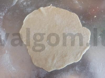 Švelni pita su varške, pomidorais ir žemės riešutais Žingsnis 4