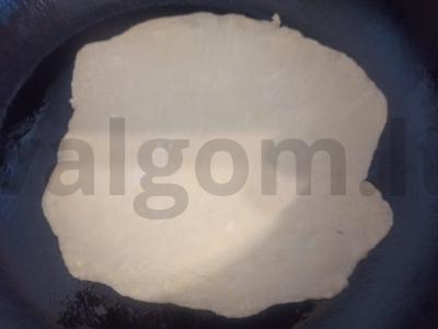 Švelni pita su varške, pomidorais ir žemės riešutais Žingsnis 5