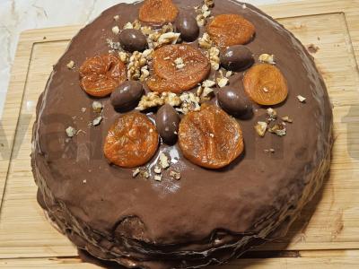 Šokoladinis morkų tortas pagrindine nuotrauka