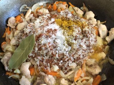 Plovas su raudonuoju ir ruduoju ryžiu Žingsnis 8