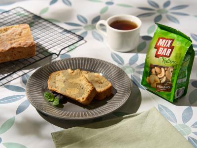 Riešutų keksas pagrindine nuotrauka