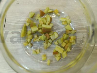 Ramunėlių gėrimas su obuoliu ir liepa Žingsnis 1