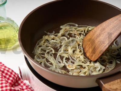 Vištiena garstyčių padaže keptuvėje Žingsnis 2