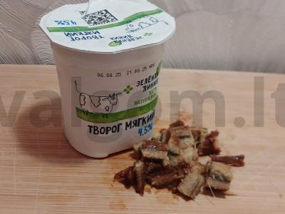 Omletas su minkštu varškės sūriu ir unguriu Žingsnis 3