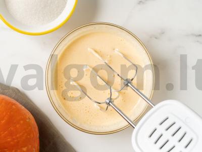 Moliūgų ir apelsinų keksiukas Žingsnis 2