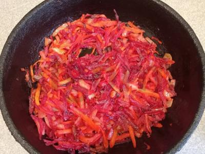 Raudonas barštis ant ančių sultinio Žingsnis 5