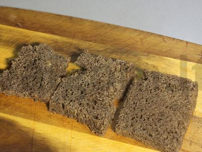 Užkandis su rugine duona ir kepenėlių paštetu Žingsnis 1