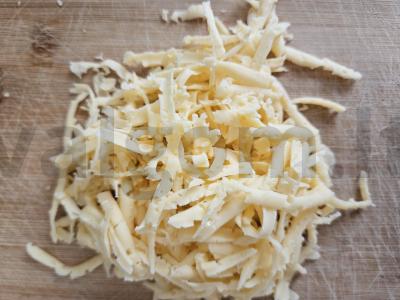 Kepta kukurūza su sūriu ir dešrelėmis Žingsnis 2