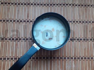 Pieninis ramunėlių arbata su imbieru ir gvazdikėliais Žingsnis 3