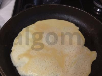 Užkandžių tortas su vištienos kepenimis ir sūriu Žingsnis 11