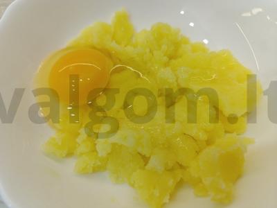 Bulvių blynas pusryčiams Žingsnis 1