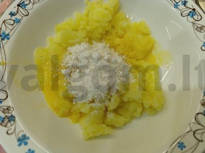 Bulvių blynas pusryčiams Žingsnis 2
