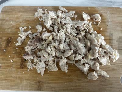 Vištienos sriuba su kiaušinių makaronais pietums Žingsnis 8