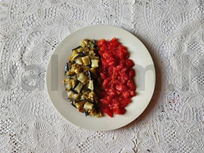 Šiltas keptų daržovių salotas Žingsnis 6