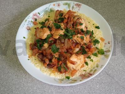 Kuskusas su kepta vištienos krūtinėlė ir daržovėmis Žingsnis 9