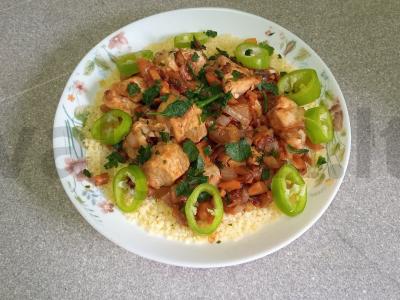 Kuskusas su kepta vištienos krūtinėlė ir daržovėmis Žingsnis 10