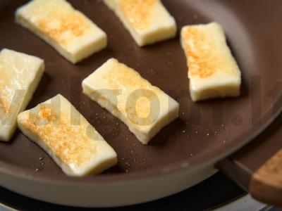 Salotas su figomis ir halumi Žingsnis 2