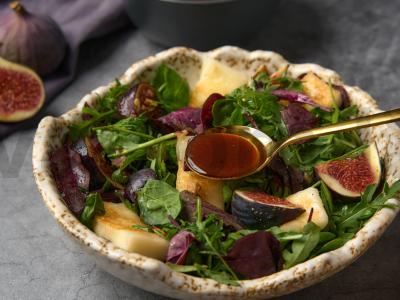 Salotas su figomis ir halumi Žingsnis 5