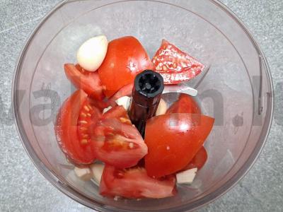 Pomidorų ir krienų padažas Žingsnis 5