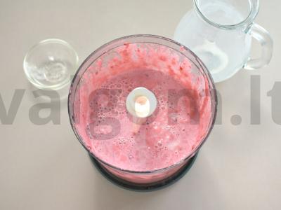Vanilinis pieno kokteilis su vyšniomis Žingsnis 3