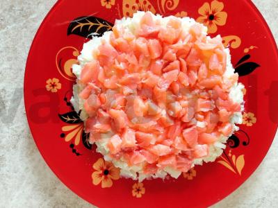 Skanus ir sočius salotas su upėtakiu, bulvėmis ir pomidorais Žingsnis 5