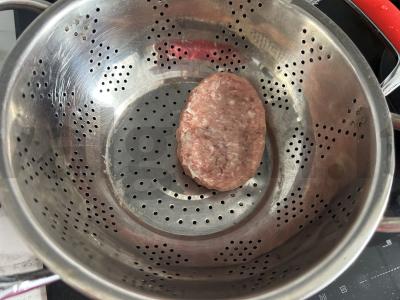 Tortilijos kišenė su kotletu ir daržovėmis per 15 minučių Žingsnis 5