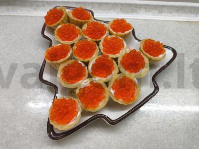 Tartaletės su ikrais ir varškės sūriu pagrindine nuotrauka