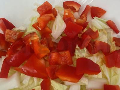 Salotas „Feta“ su bulvių juostelėmis Žingsnis 2