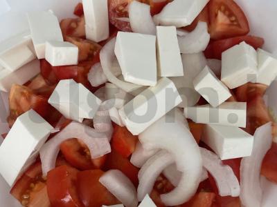 Salotas „Feta“ su bulvių juostelėmis Žingsnis 4