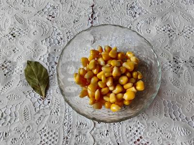 Vištienos sriuba su daržovėmis ir konservuotais kukurūzais Žingsnis 4