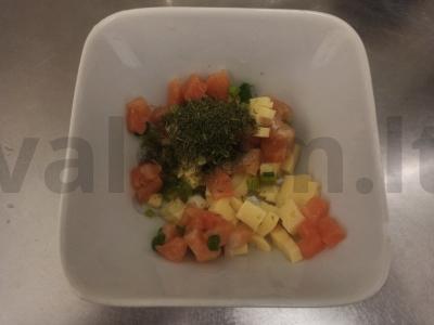 Kvietinė plokštainis su upėtakiu ir sūriu Žingsnis 3