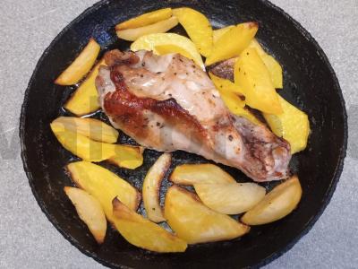 Keptas kalakutienos petys su bulvėmis terijaki padaže Žingsnis 5