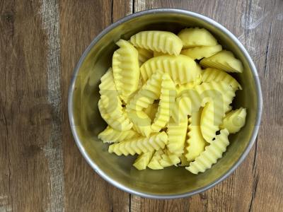 Kepta bulvė su šonine ir rozmarinu maišelyje Žingsnis 2