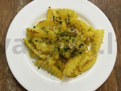 Kepta bulvė su šonine ir rozmarinu maišelyje pagrindine nuotrauka